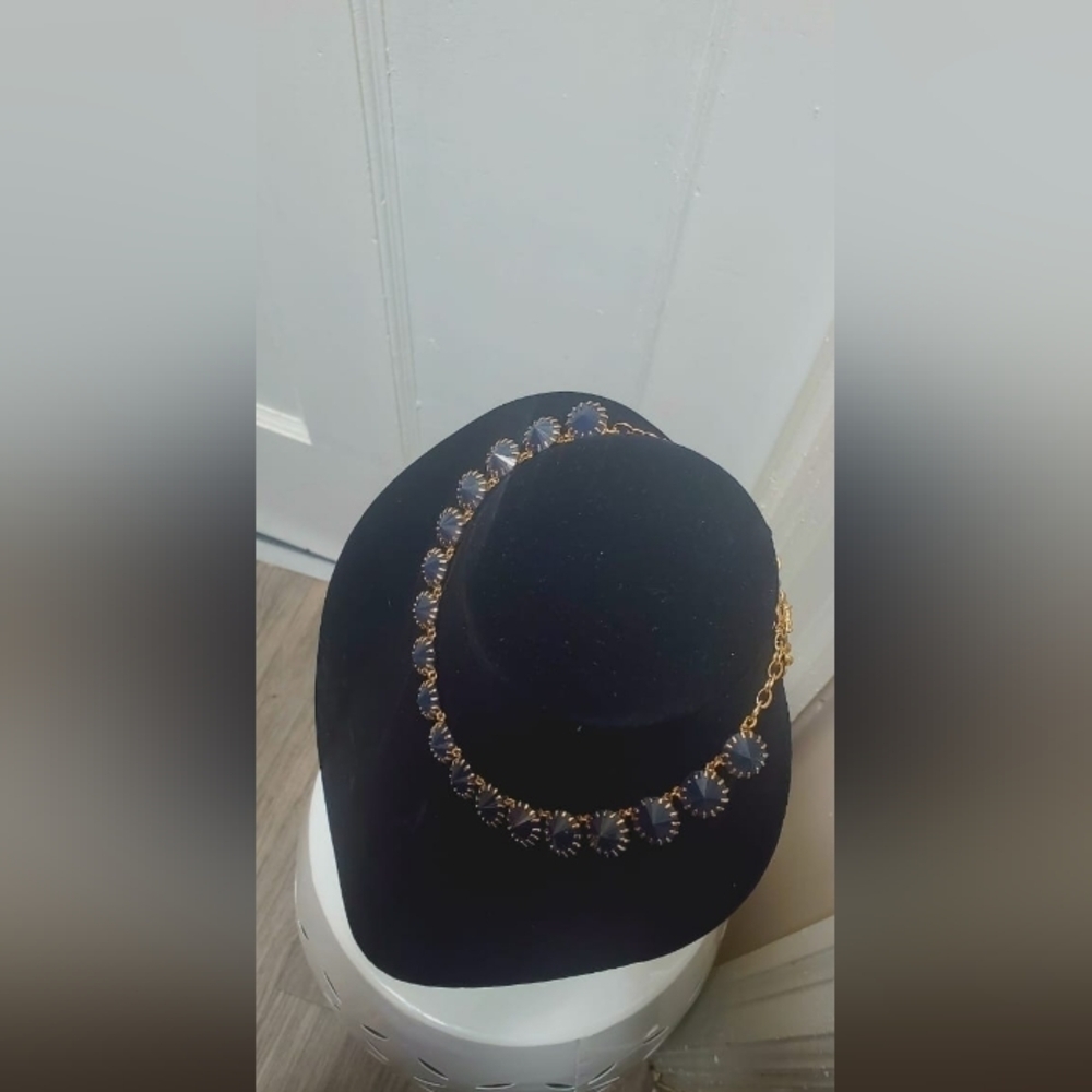 Assorted Artisan  Jewelry Necklace 🌴 - Picture 5 of 6